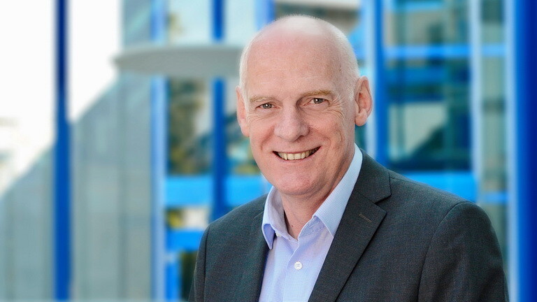 Portraitbild Matthias Lürbke